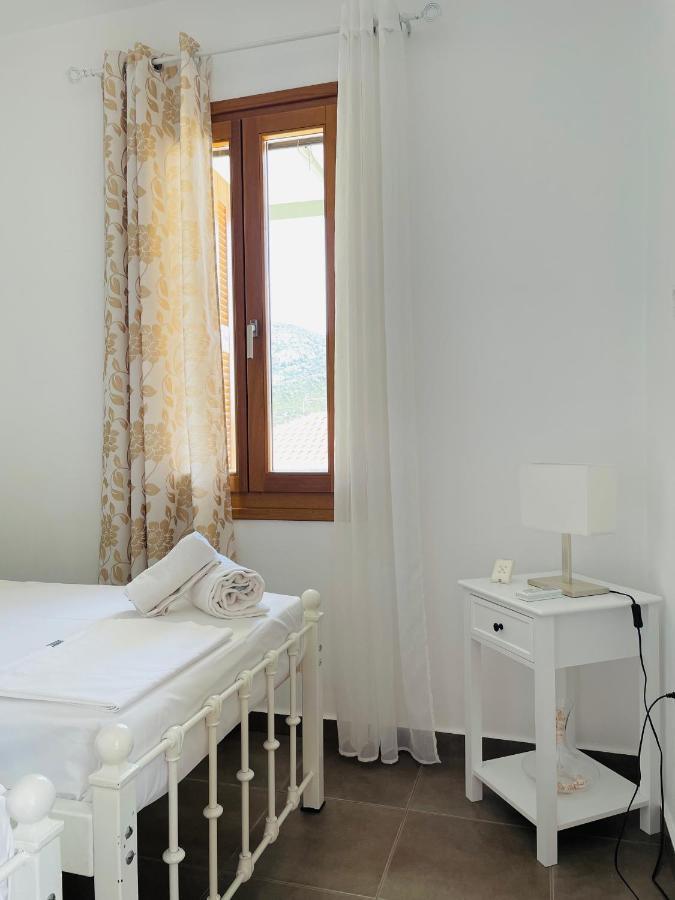 Villa Aricobe Epidaurus Esterno foto